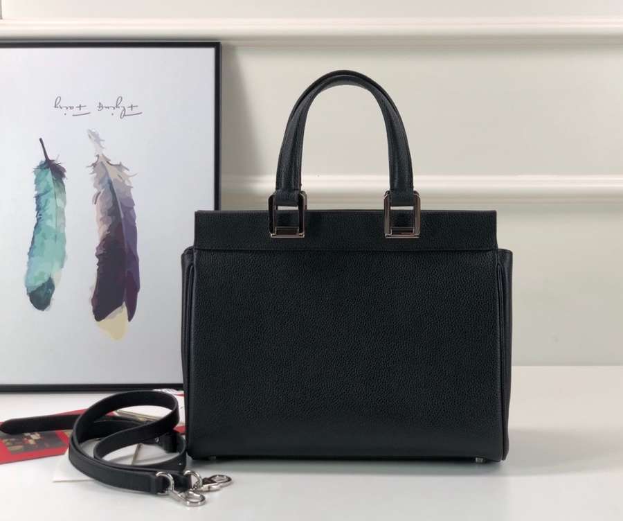 Gucci Zumi grainy leather small top handle bag 569712 1B90X 1000